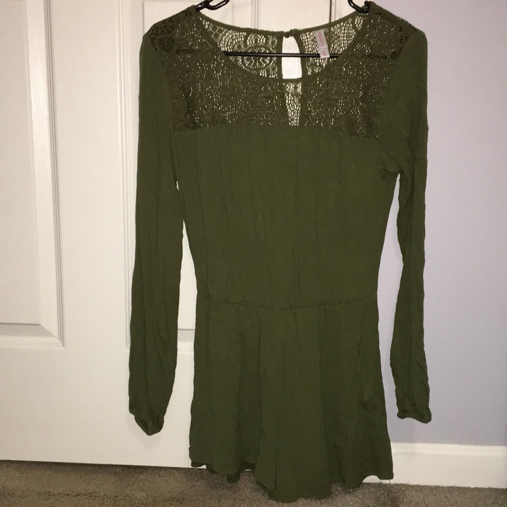 Army Green Romper 💚
